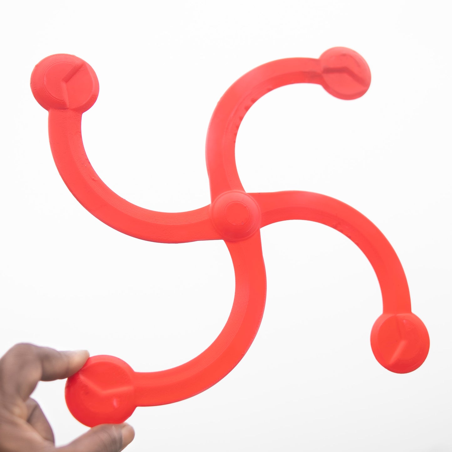 Curve shaped boomerang